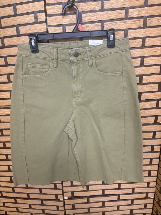 Time and Tru Pants - Time and tru green High rise barrel Bermuda shorts size 10